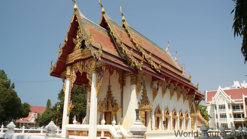 Chai Mongkhon Temple